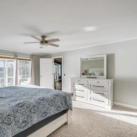 Lakefront Mt Gilead Home With Large Dock And Decks!